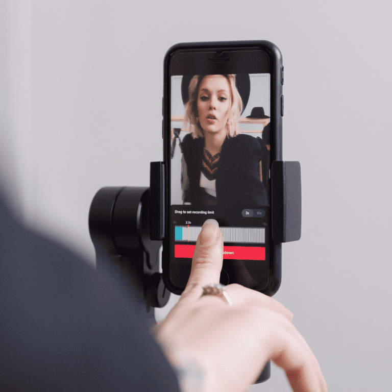 Jak sprzedawać na TikTok i promować firmę/produkty na TikToku?